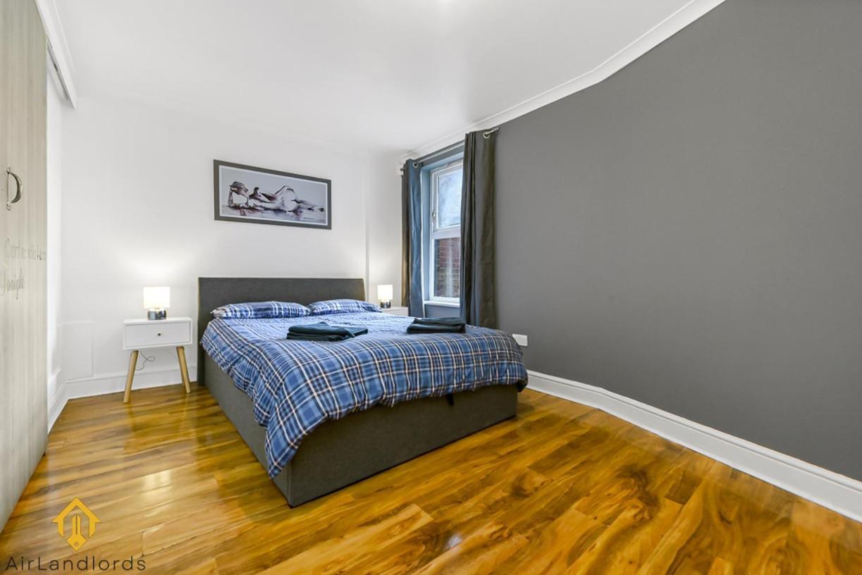 Appartamento Charming River View 3 Bedroom In The Heart Of
